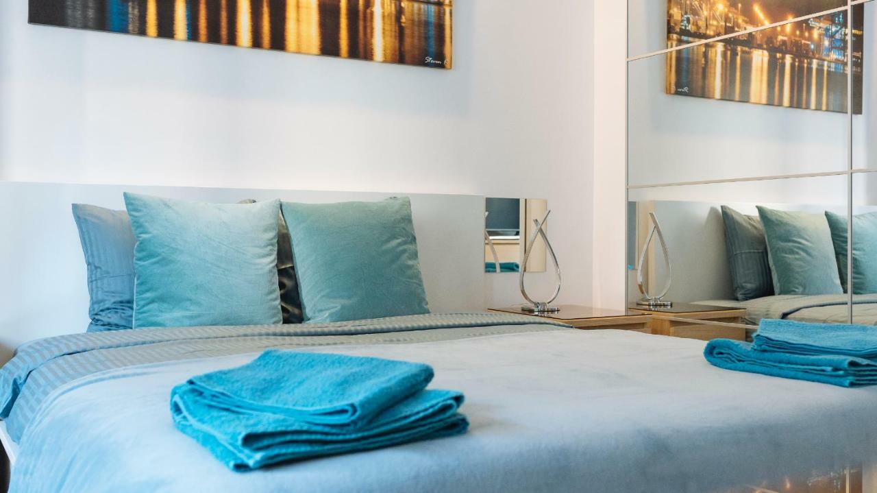 Apartamento Luxury Flat 8 Near Metro Bucarest Exterior foto