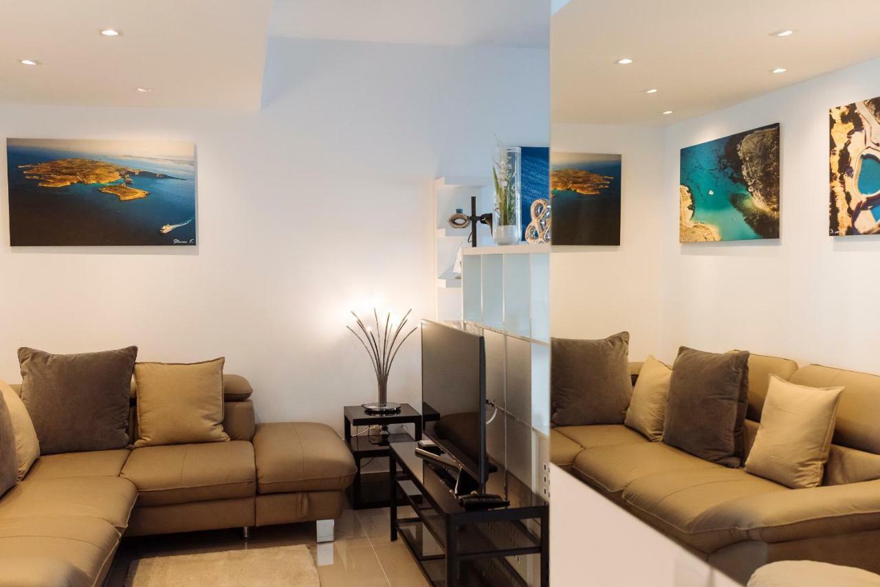Apartamento Luxury Flat 8 Near Metro Bucarest Exterior foto