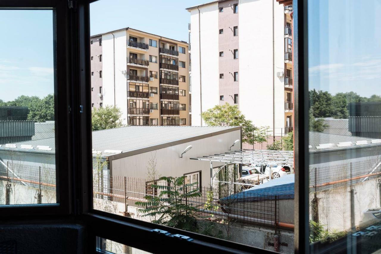 Apartamento Luxury Flat 8 Near Metro Bucarest Exterior foto