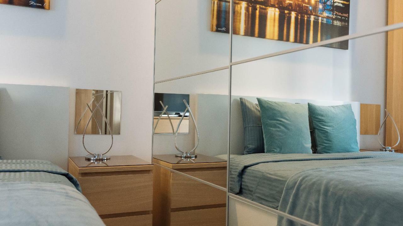 Apartamento Luxury Flat 8 Near Metro Bucarest Exterior foto
