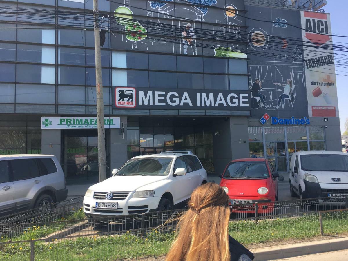 Apartamento Luxury Flat 8 Near Metro Bucarest Exterior foto